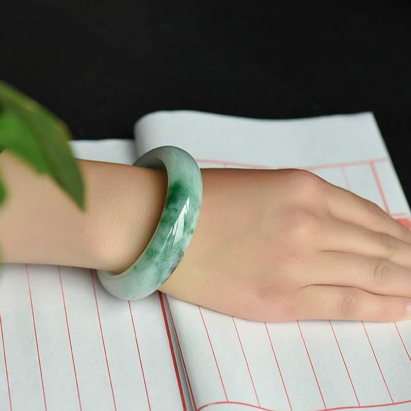 飘翠翡翠手镯-红掌柜