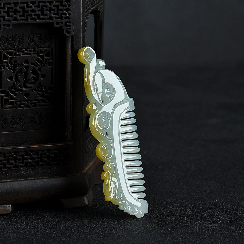 俏色翡翠梳子-红掌柜