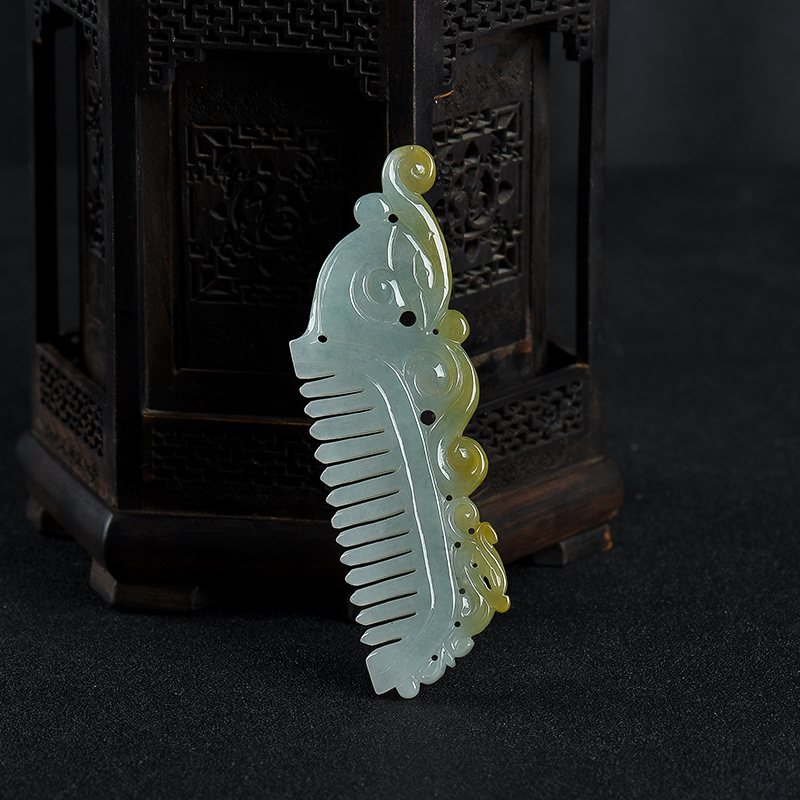 天然糯种俏色翡翠梳子-红掌柜