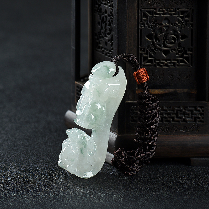 天然豆种翡翠龙勾-红掌柜