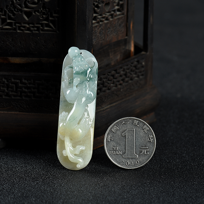 翡翠辰龙吊坠-红掌柜