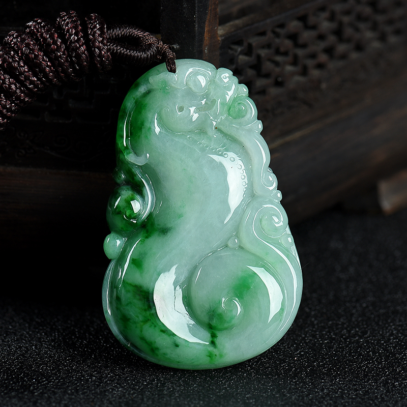 缅甸豆种翡翠仿古龙吊坠-红掌柜