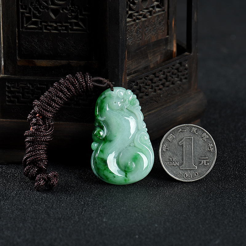 翡翠仿古龙吊坠-红掌柜