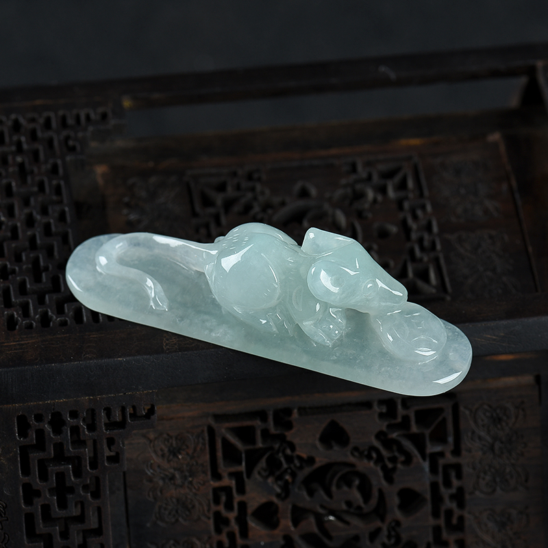 天然翡翠子鼠运财吊坠-红掌柜