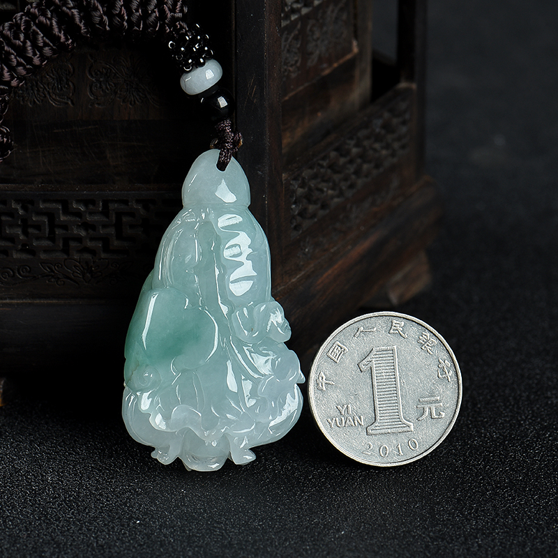 糯种飘翠翡翠吊坠-红掌柜