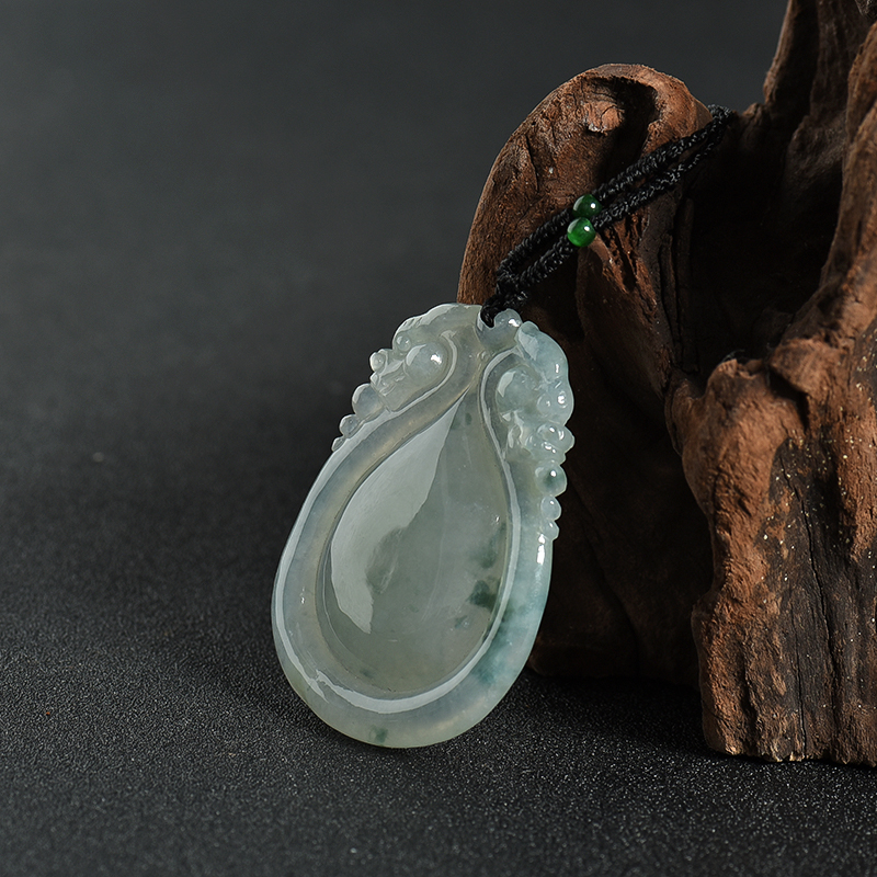 天然飘花翡翠福在眼前吊坠--红掌柜