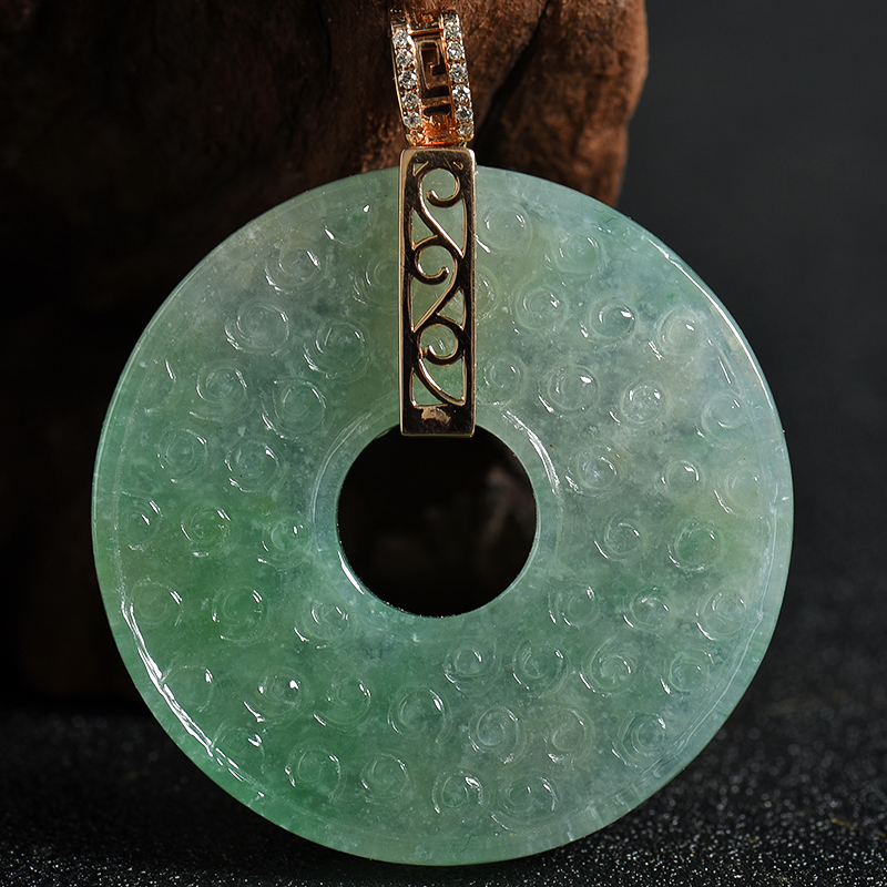 浅绿翡翠平安扣吊坠-红掌柜