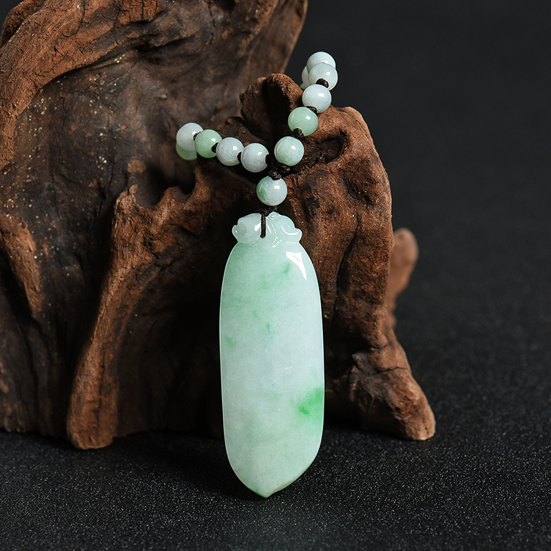 缅甸天然飘绿翡翠福瓜吊坠-红掌柜