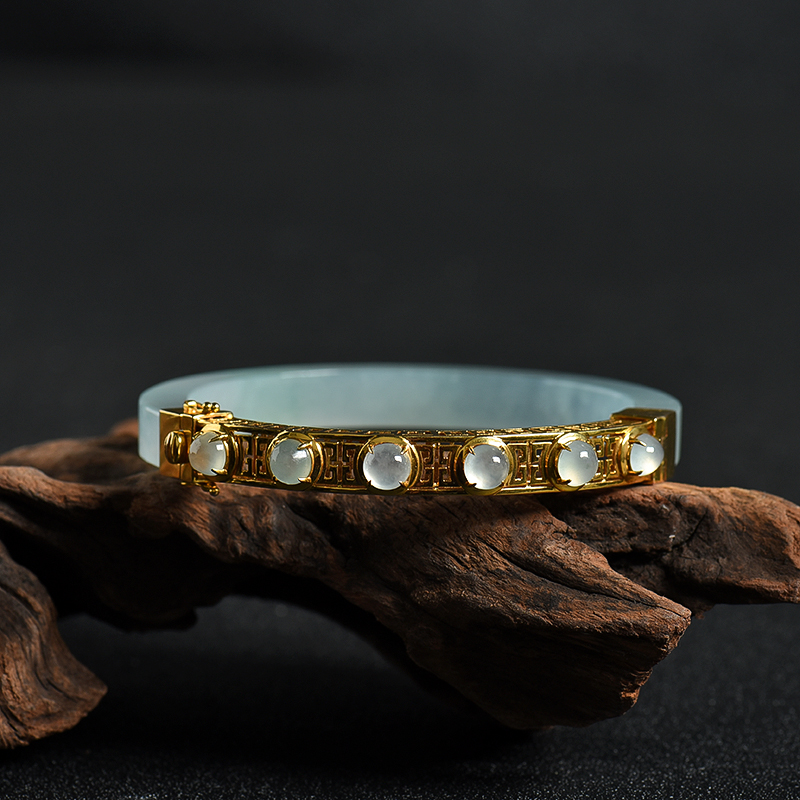 18K金镶缅甸糯冰种浅绿翡翠手镯-红掌柜