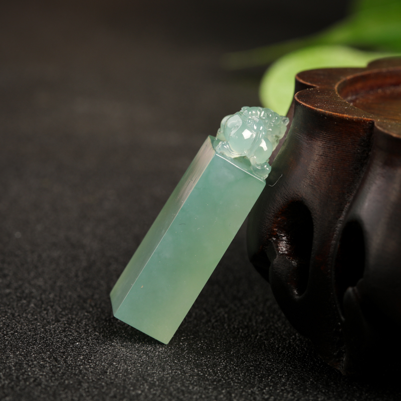 糯冰种翡翠貔貅印章-红掌柜