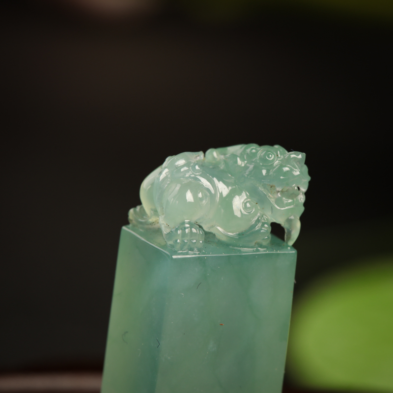 糯冰种蓝绿翡翠印章-红掌柜