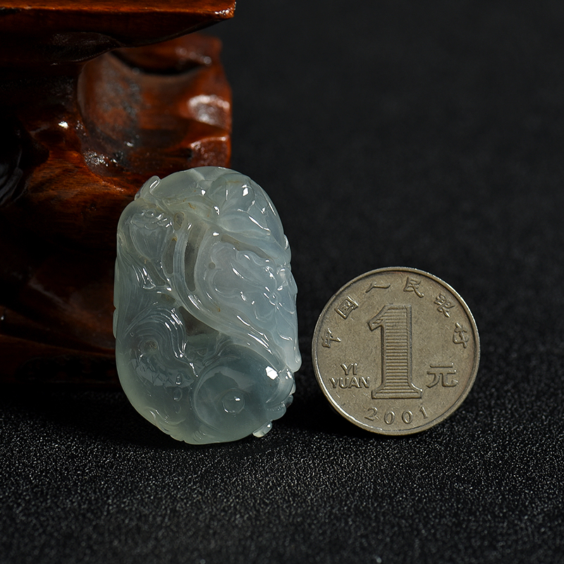 糯冰种翡翠年年有余吊坠-红掌柜