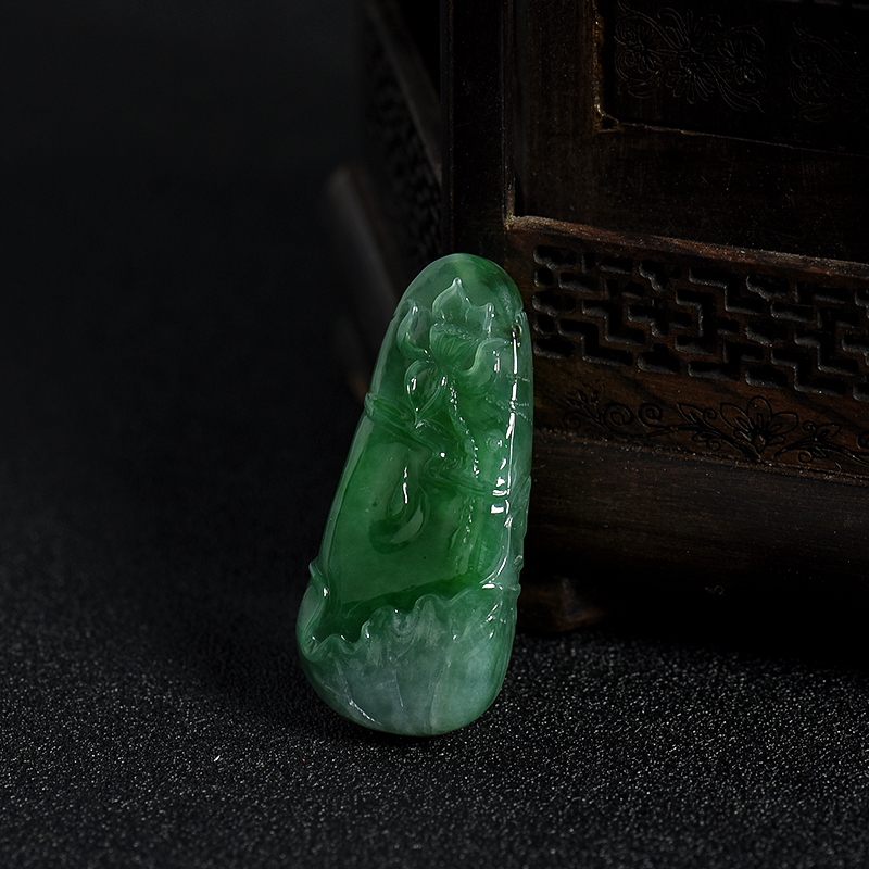 缅甸糯种翠绿翡翠一品清廉吊坠-红掌柜