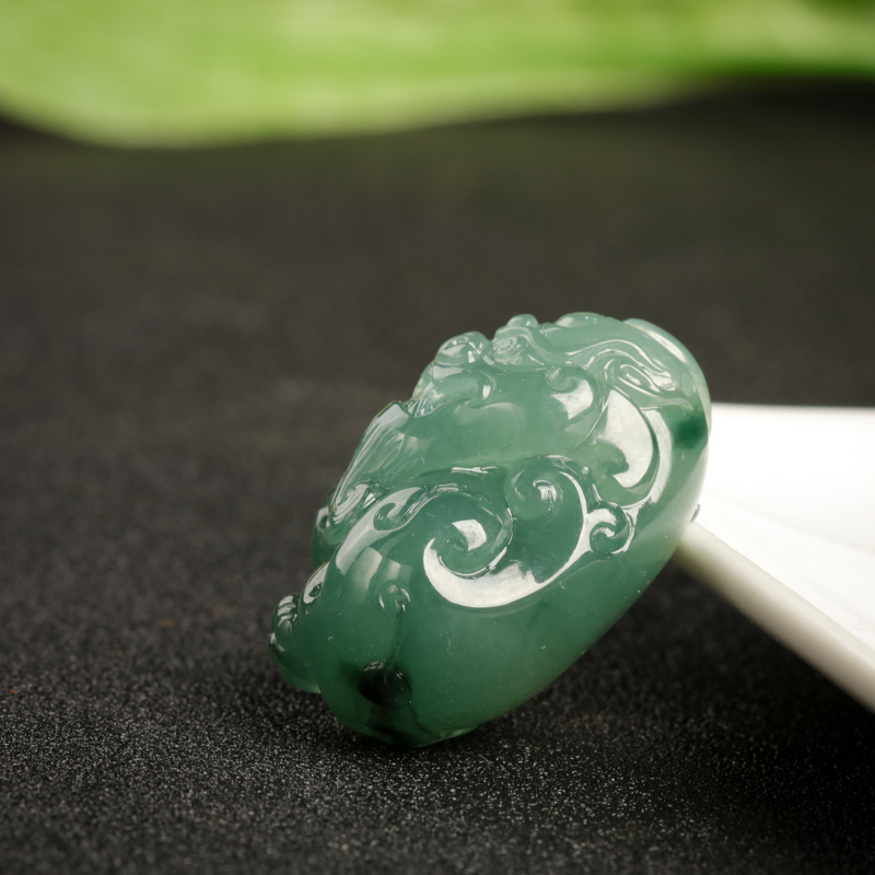 糯种深绿翡翠龙头吊坠 - 红掌柜