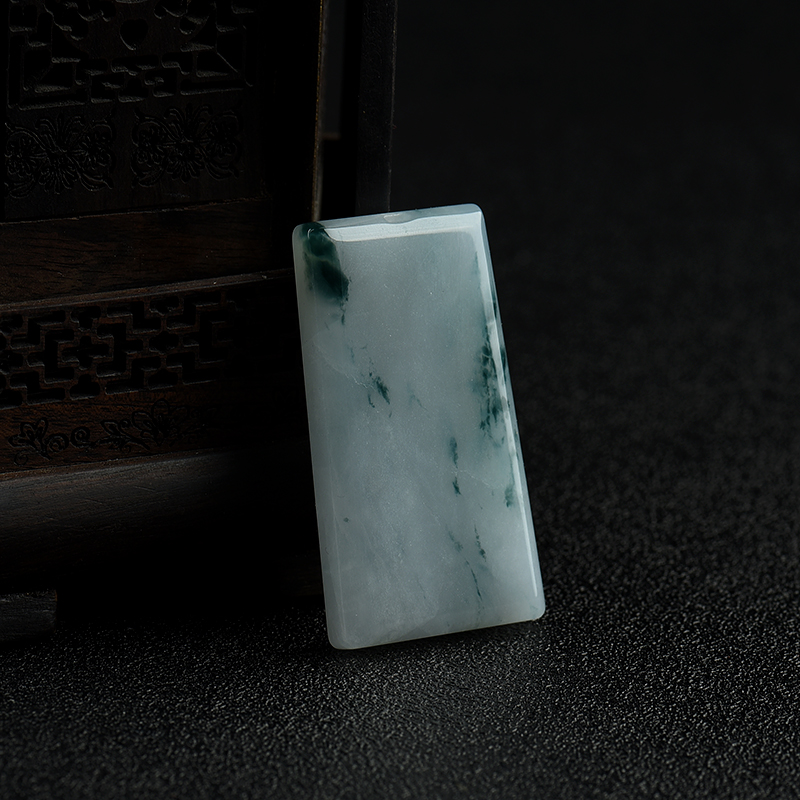 飘花翡翠无事牌吊坠-红掌柜