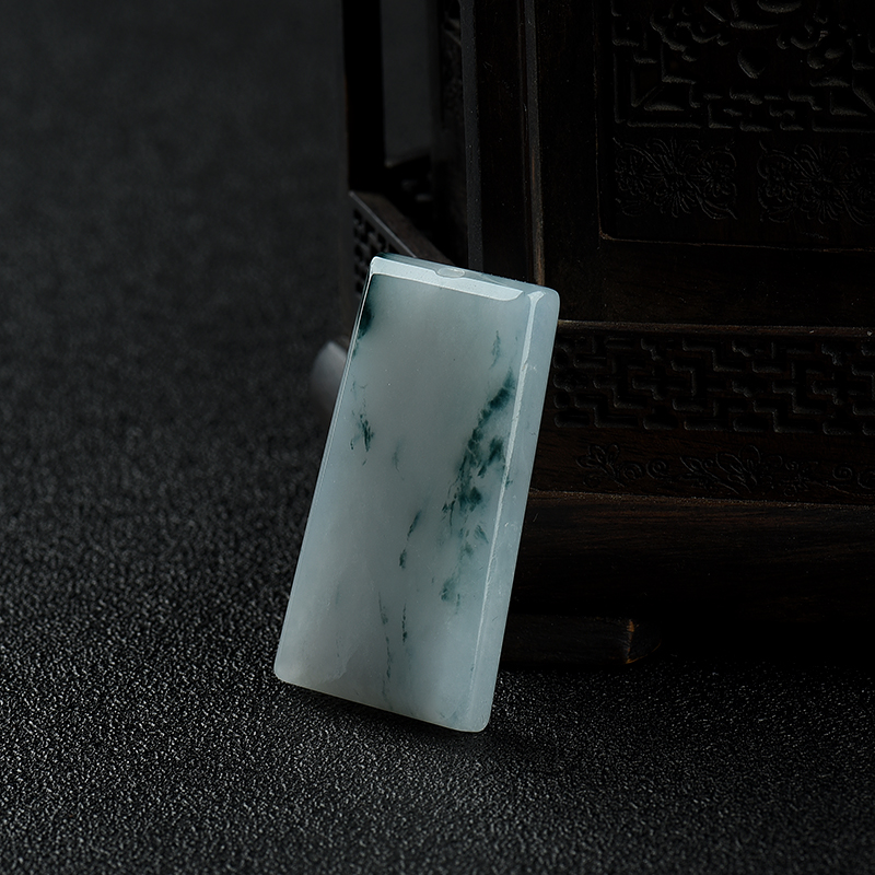 糯种翡翠无事牌吊坠-红掌柜