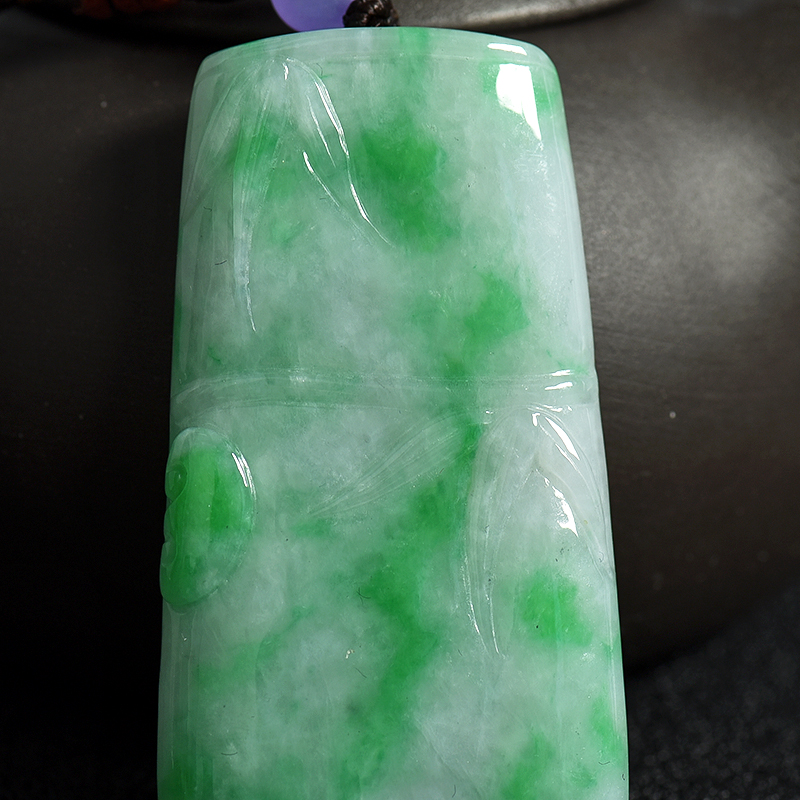 缅甸天然糯种飘翠翡翠吊坠-红掌柜