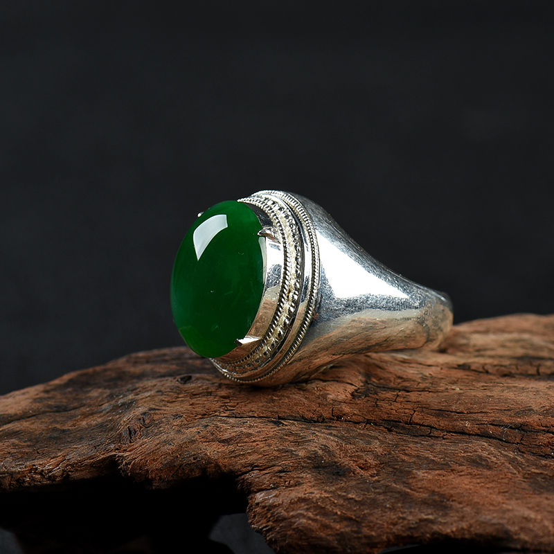 翠绿翡翠戒面-红掌柜