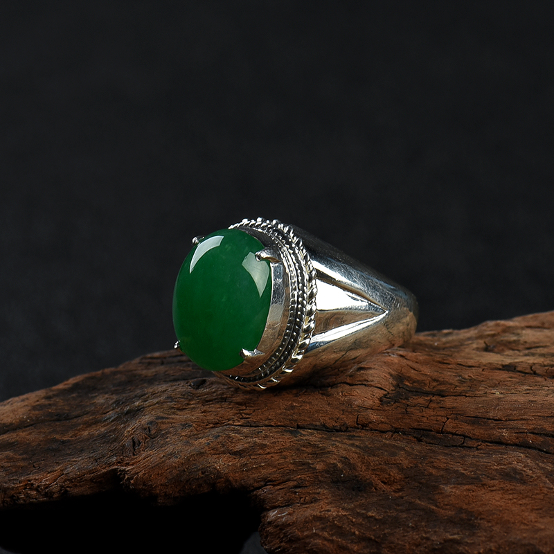 翠绿翡翠戒面-红掌柜