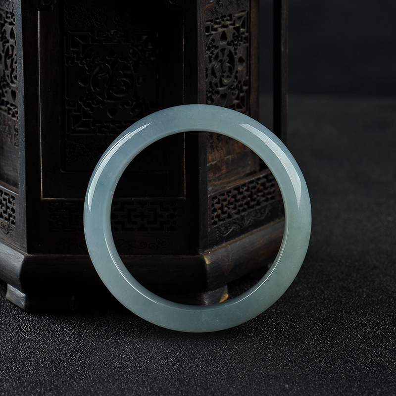 糯冰种翡翠手镯-红掌柜