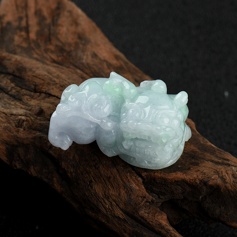 春带彩翡翠貔貅-红掌柜