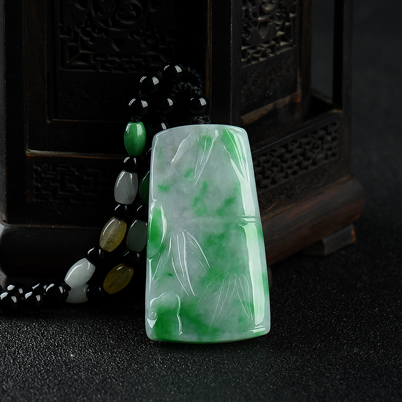 豆种飘翠翡翠节节高升吊坠-红掌柜