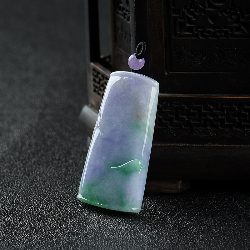 豆种翡翠节节高升吊坠-红掌柜