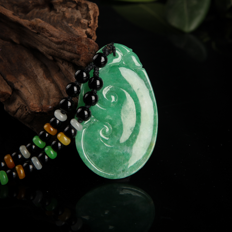 天然翡翠如意吊坠-红掌柜