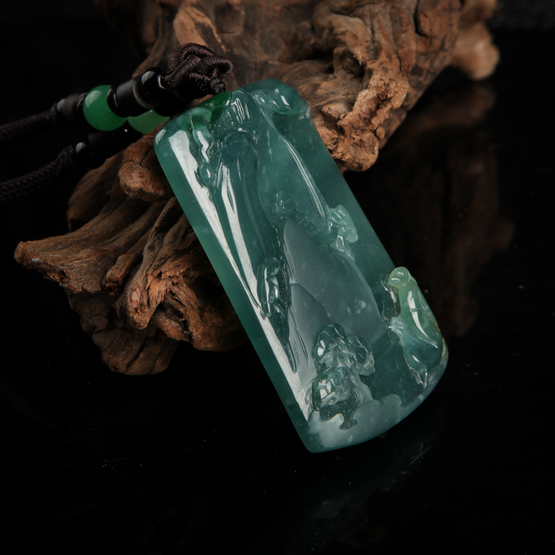 蓝绿翡翠山水牌吊坠-红掌柜