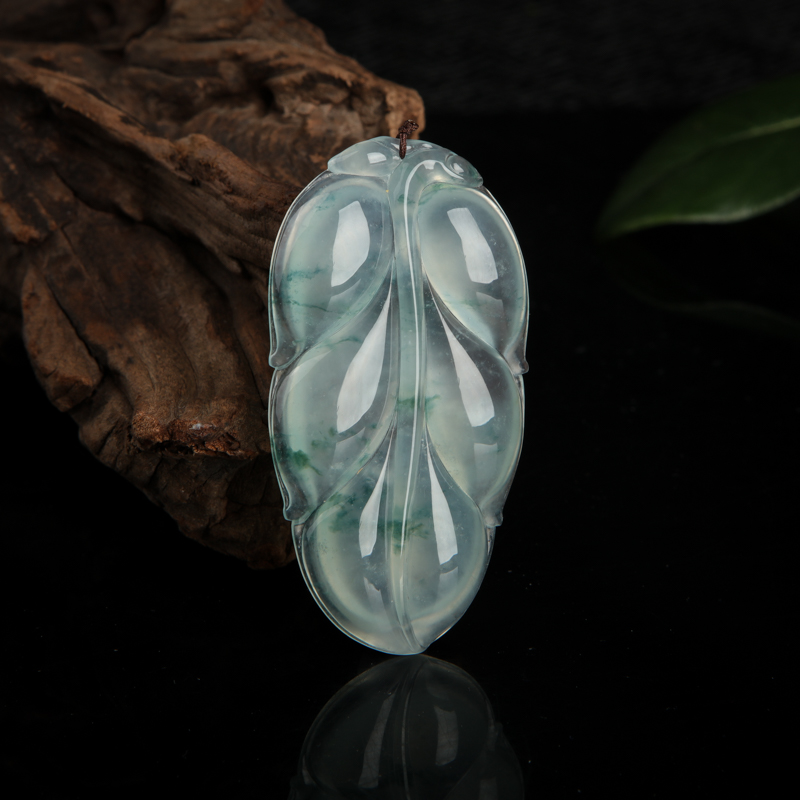 糯冰种飘花翡翠金枝玉叶吊坠-红掌柜