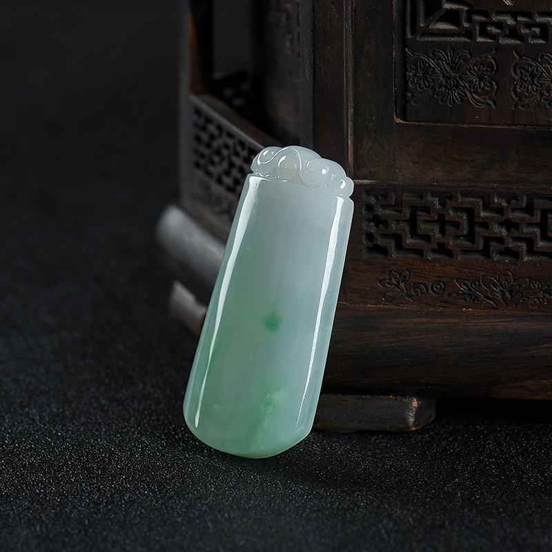 缅甸糯种飘翠翡翠无事牌吊坠-红掌柜