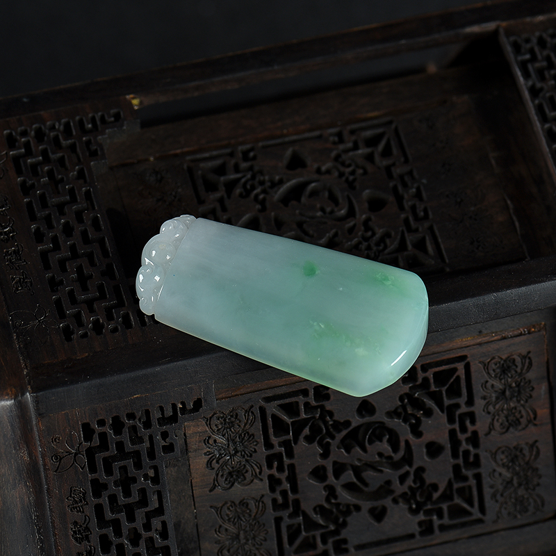 缅甸天然糯种翡翠无事牌吊坠-红掌柜