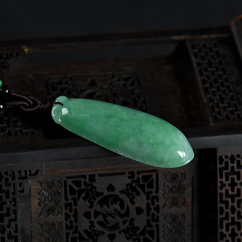 缅甸天然豆种翡翠福瓜吊坠-红掌柜