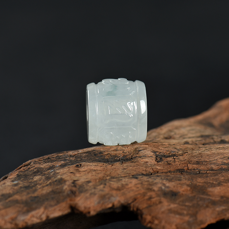 飘花翡翠六字真言路路通吊坠-红掌柜