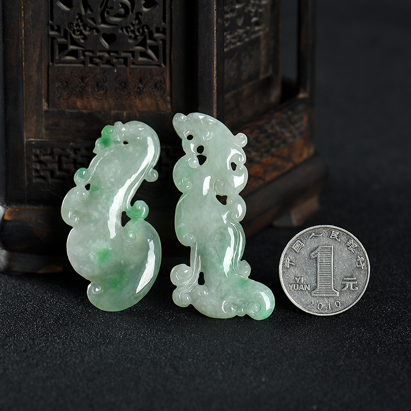 天然翡翠龙凤吊坠-红掌柜