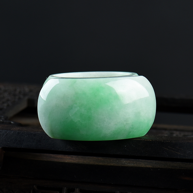 豆种翡翠戒指-红掌柜