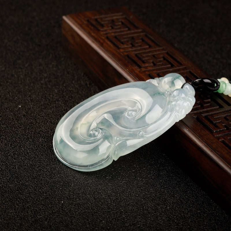 缅甸冰种飘花翡翠如意吊坠-红掌柜