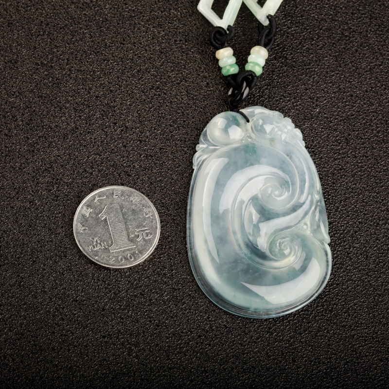 冰种飘花翡翠吊坠-红掌柜