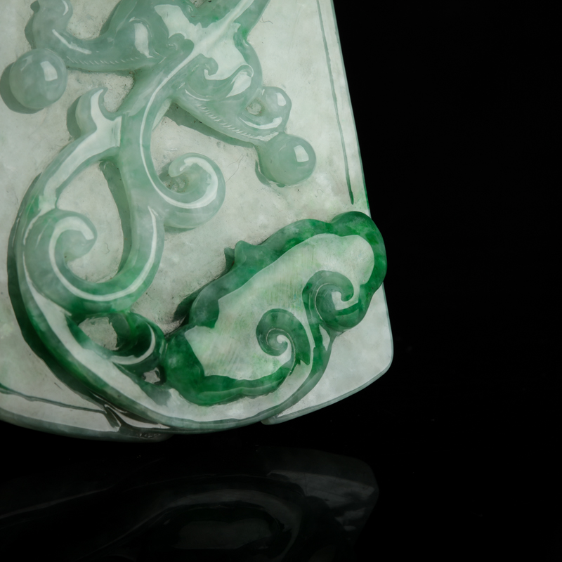 豆种飘翠翡翠吊坠-红掌柜