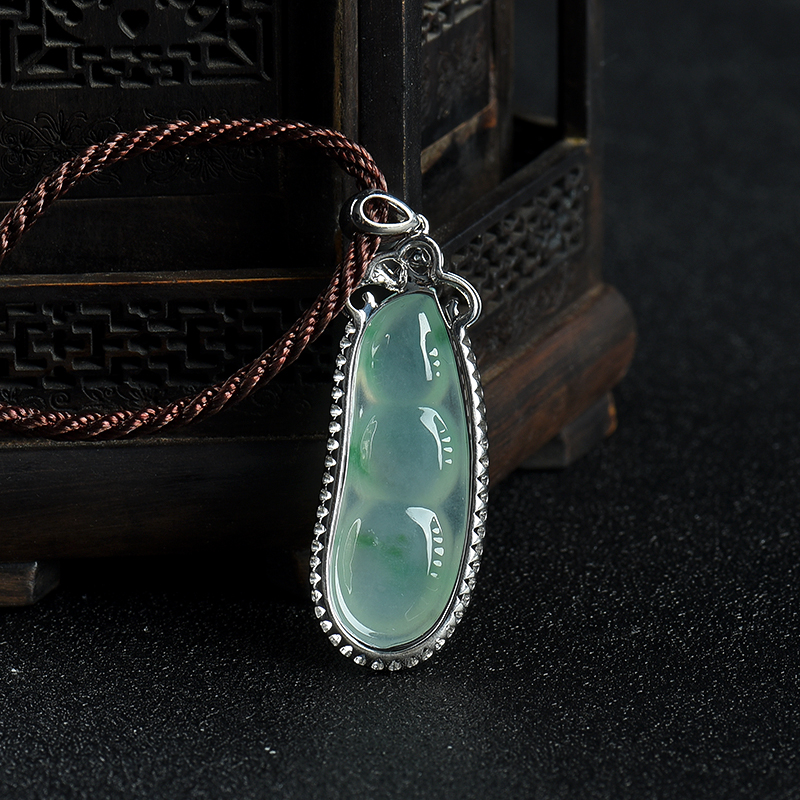 翡翠连中三元吊坠-红掌柜