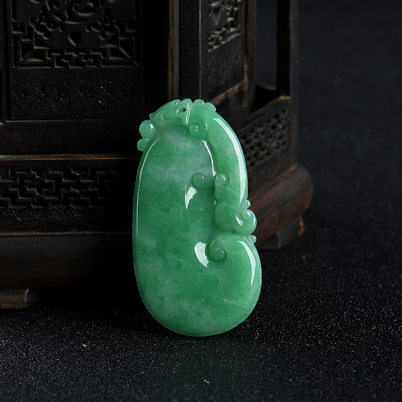 豆种豆绿翡翠如意吊坠-红掌柜