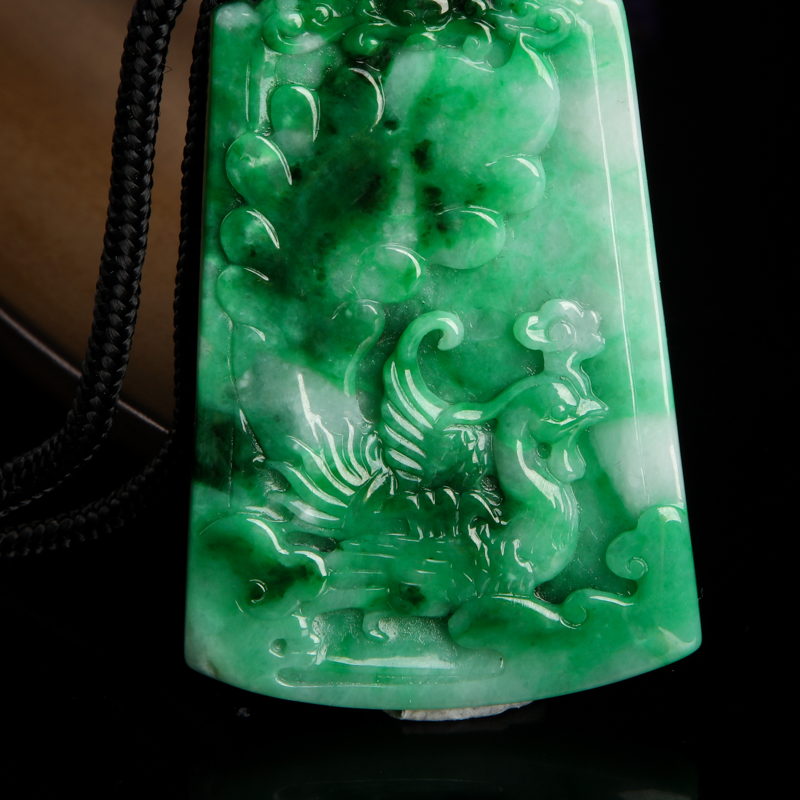 缅甸天然糯种翠绿翡翠吊坠-红掌柜