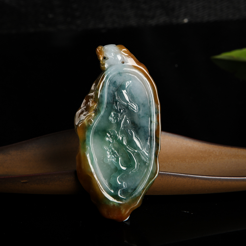 缅甸天然俏色翡翠喜上眉梢吊坠-红掌柜