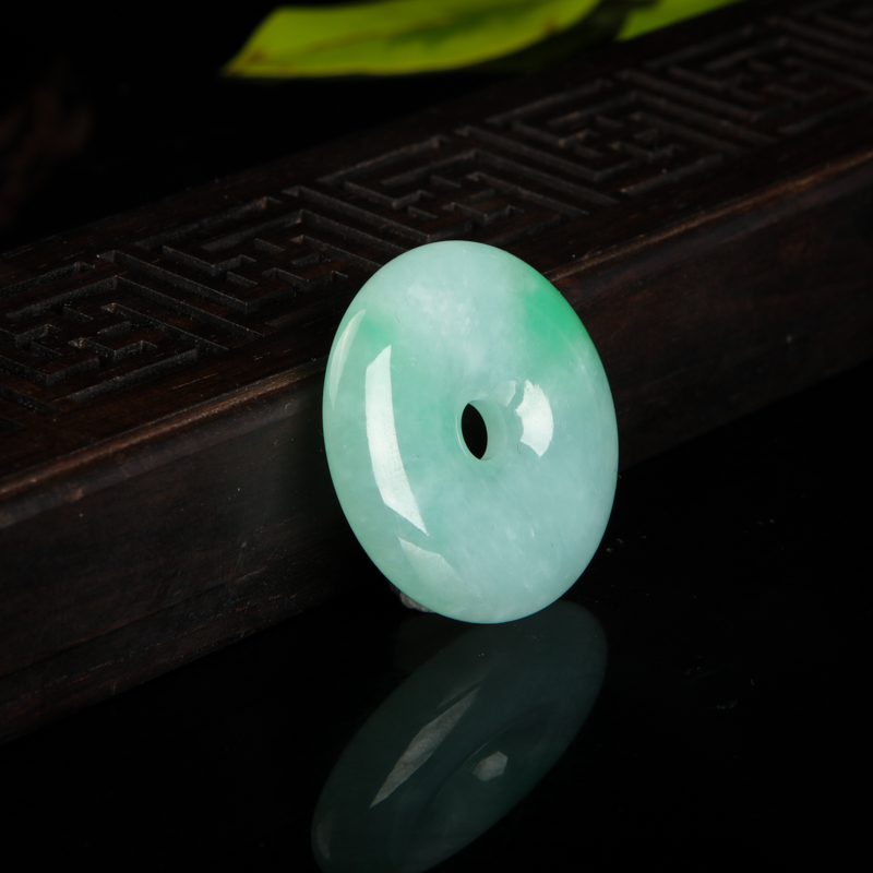 天然豆种飘翠翡翠平安扣吊坠-红掌柜