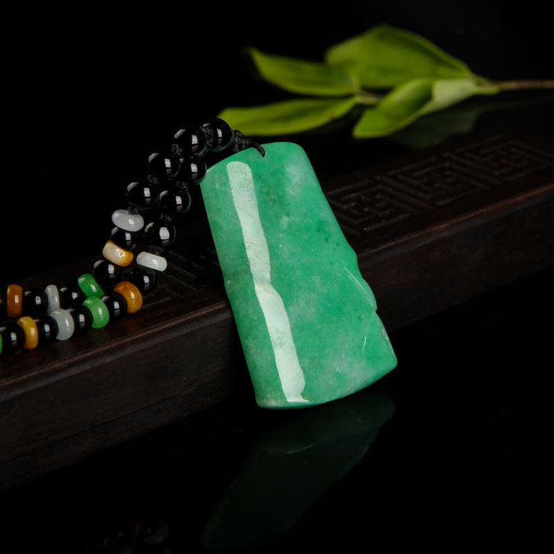 天然豆种翠绿翡翠节节高吊坠-红掌柜