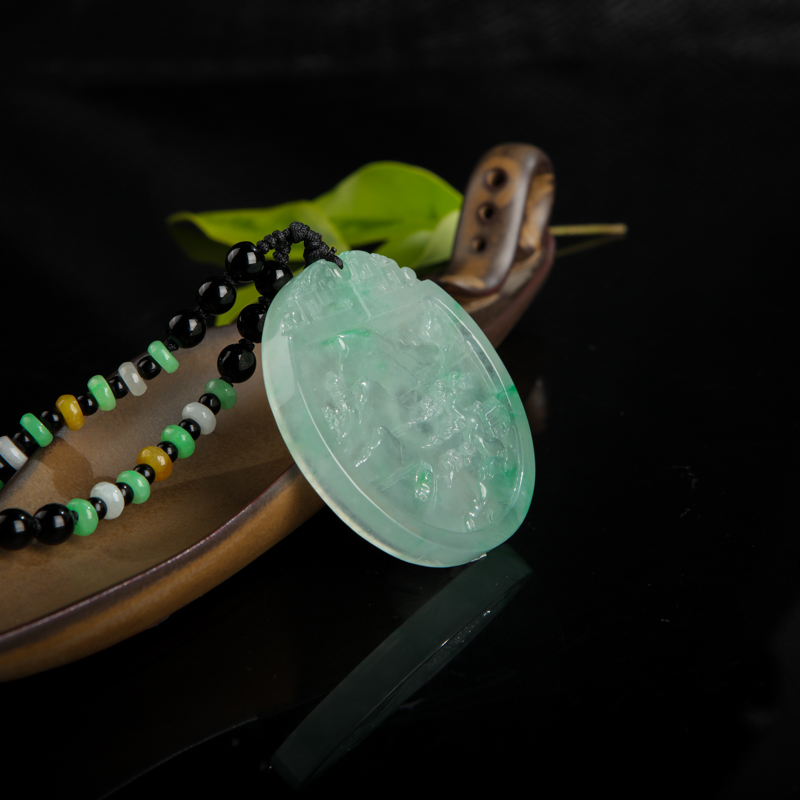 天然糯冰种飘翠翡翠山水牌吊坠-红掌柜