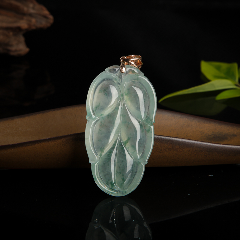 冰种飘花翡翠金枝玉叶吊坠-红掌柜