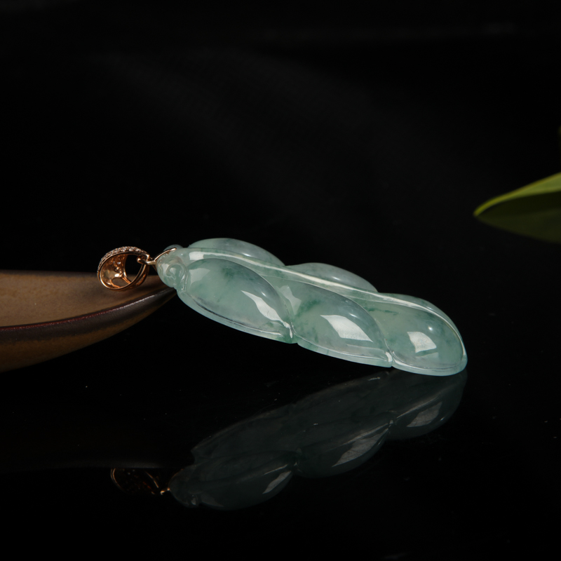 飘花翡翠金枝玉叶吊坠-红掌柜