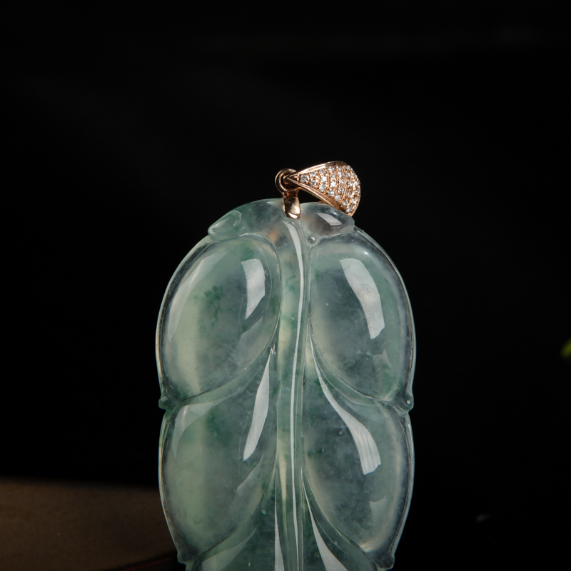 冰种翡翠金枝玉叶吊坠-红掌柜