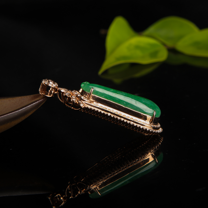 翠绿翡翠福瓜吊坠-红掌柜